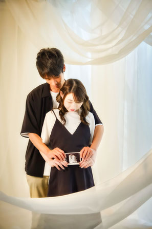 三上英和  ひでんち photostudiohidenchi カメラマン フォトグラファー 写真撮影 出張撮影 子供写真 家族写真 ニューボーンフォト マタニティーフォト 新生児撮影 赤ちゃん バースデーフォト お宮参り  岐阜 福井 愛知 各務原 瑞穂 岐南 羽島 海津 安八 大垣 本巣 関 美濃 美濃加茂 多治見 可児 郡上 池田 神戸 山県 北方 笠松 フォトスタジオ おしゃれ 人気 おすすめ 安い アルバム 年賀状 スタジオ撮影 カジュアル 服装 赤ちゃん 衣装 一歳 記念 桜 三人 四人  幼児