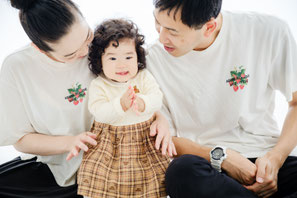 三上英和 ひでんち フォトスタジオ カメラマン フォトグラファー 写真撮影 出張撮影 子供写真 家族写真 ニューボーンフォト バースデーフォト お宮参り ハーフバースデー 岐阜 福井 愛知 各務原 瑞穂 岐南 羽島 大垣 本巣 関 美濃 美濃加茂 多治見 可児 郡上 池田 神戸 山県 北方１歳 ２歳 ３歳 インスタ映え おしゃれ 人気 おすすめ 安い アルバム 年賀状 加工 コラージュ 節分 レタッチ カジュアル 服装 赤ちゃん 衣装 一歳 お揃い 記念 コーデ 私服 紅葉 三人 四人 小学生 幼児