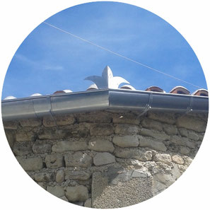 Gouttière en zinc posé par l'entreprise Tempérault Bruno sitiée à Rouillac en Charente