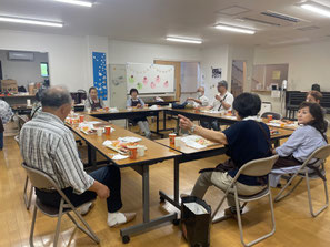 ふれあい喫茶終了後、スタッフ全員で喫茶しました。