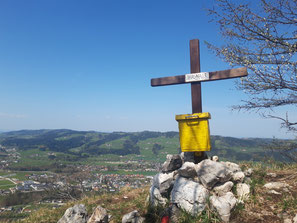 Bräumauer Gipfelkreuz über Scharnstein im Almtal