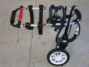 大型犬車椅子　犬の車いす　犬用車椅子　犬 車イス　犬 歩行器　dogkart　車椅子犬　クララワークス　