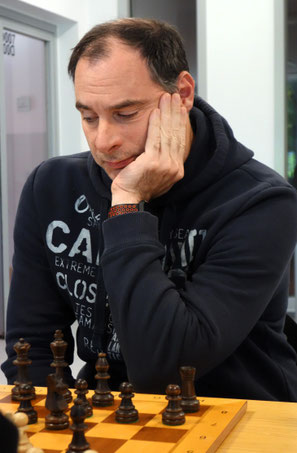 Norman Bredas Remis sicherte den Mannschafts-sieg (Foto: A. Obdenbusch)