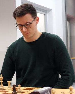 Mit dem zweiten Brettpunkt sorgte Sebastian Zielinski für den 2,0:4,0-Endstand (Foto: A. Obdenbusch)