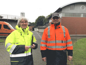 Umweltgutachterin Dr. Anette Czediwoda und Guido Hammer,  Kläranlagenverantwortlicher der Kläranlage Moers-Gerdt