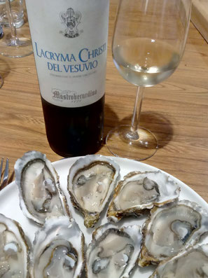 degustation-vin-blanc-italie-lacryma-christi-vesuve-campanie-naples