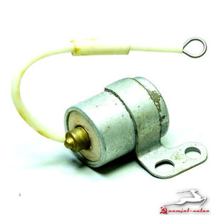 Р20-3706400 (P20-3706400) Kondensator für Zündverteiler GAZ 69, GAZ 69A. Ignition distributor capacitor condenser GAS 69, GAS 69A. Конденсатор трамблёра ГАЗ 69, ГАЗ 69А.