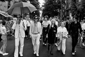 Günther Thews, Holger Klotzbach, Marianne Enzensberger, Lotti Huber und Rosa von Praunheim, Christopher Street Day, 1982