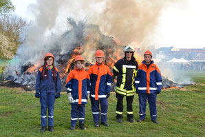 Osterfeuer im Salzlandkreis - Klick!