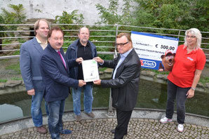 Nicolaimarkt Patenschaft für Bärin - Klick!