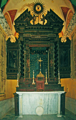 Giovanni Pellegrini ébéniste actif de 1651 à 1699 - voir la chaire de l'Eglise Saint-Cyprien de Morsiglia plus haut