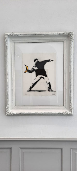 Bansky Hommage: Werte verteidigen mit friedlichen Mitteln