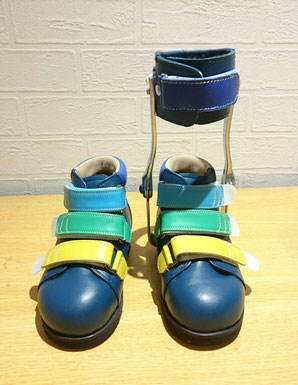 短下肢 装具 子供用 両足分プラス左足用セット 小児用補装具 - yumekobo-