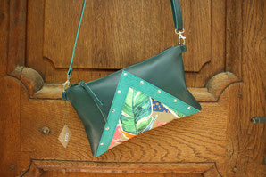 Pochette mini-sac en cuir artisanal