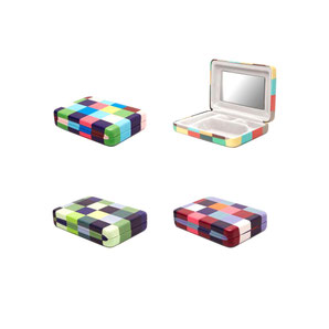 Kikkerland Plaid Travel Jewelry Case