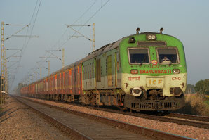 04470 - Rewari DEMU Express Special