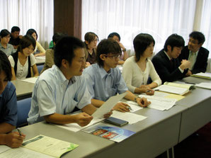 ０８年８月、雇用問題などで青年とともに申し入れ
