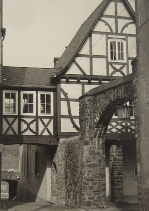 Hotel Schulz - Hofseite mit Fachwerk - 1960