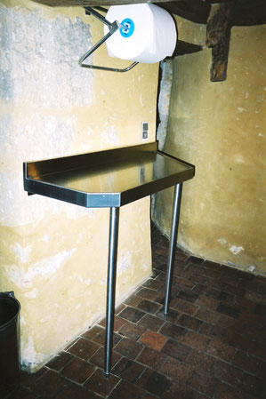 Petit contoir sur mesure (ép. 65mm) et insonorisé dosseret/remonté de 10cm