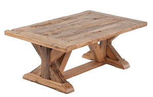 Rustikaler Couchtisch „Donnerstein“ mit Kreuztischgestell aus historischer Balkeneiche.