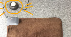 フットスイッチ付き足元ホットカーペット