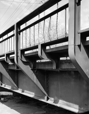 Cantilever and 'S' brackets and the south handrail, Panel 1, near the southeast abutment, looking northwest