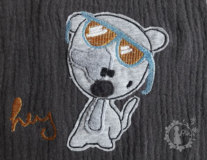 Stickdatei Embroidery kostenlos free Freebie Applikation doodle Hund Sonnenbrille dog