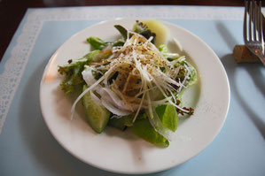 自家栽培野菜のサラダ