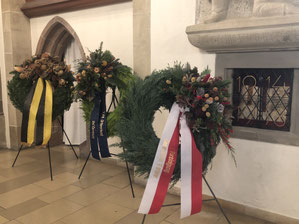 Kranzniederlegung beim Volkstrauertag in der Stadtkirche Bad Cannstatt