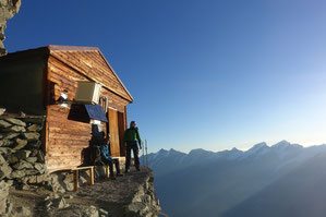 Matterhorn, Horu, Hörnligrat, Bersteigen, Zermatt, Schweiz, Solvaybiwak, untere Moseleyplatte, obere Moseleyplatte