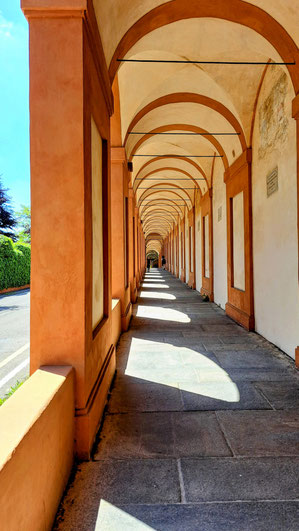 Arkaden von San Luca