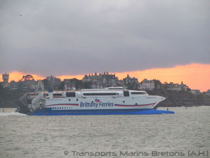 Le HSC Normandie Express le 02 novembre 2014 à Saint-Malo.