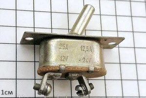 Г-66-3714190 (ВК-57, BK-57) Kippschalter Schalter Gebläseschalter der Heizung und Lüftung GAZ-66. Fan switch for heating and ventilation GAS 66. Включатель выключатель переключатель электродвигателя отопления грузового армейского автомобиля ГАЗ-66.