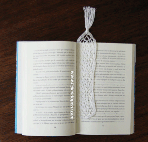 marcador de libros tejido a crochet