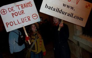 Samedi soir 14 janvier à la gare de Gourdon - photo La Dépêche