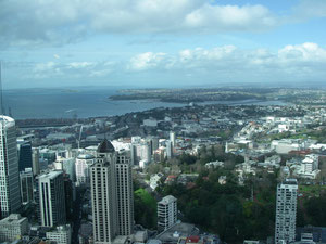 Blick vom Sky Tower auf Auckland