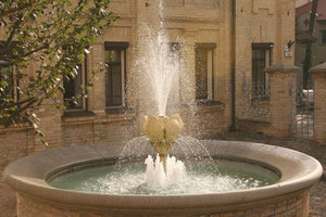 Fontanas Tilto gatvėje. 2012m. Nuotr. Gintaro Burbos / Fountain in Tilto street. 2012. Photo by Gintaras Burba