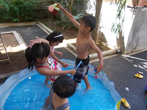 暑い日の水遊びは格別！