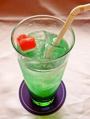 nyaruko drink Meidaishi Cake Haiyore! Nyaruko-san 這いよれ! ニャル子さん Crawling Up! Nyarlko-san Cafe Source: Manta Aisora, Softbank creative, Nafushigatai Seisaku iinkai na younamono W