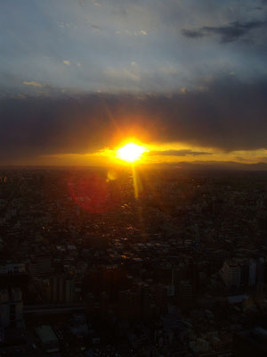 sun set in Tokyo 10 march 2011