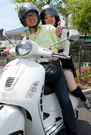 連盟会長自らがお嬢さんとのタンデムを楽しむの図。やはりメーカー試乗会とはユルさがひと味違う! でも、これが終始和やかで楽しいイベントの秘密だったのかも