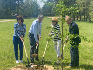US Rep French Hill and P. Allen Smith along with Mary Ann Gammill and Cathy Mayton ~ Planting a tree on April 22 at Moss Mountain in honor of Frederick Law Olmsted's 200th Birthday