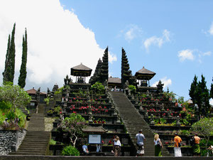 ブサキ寺院