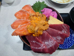 海鮮丼