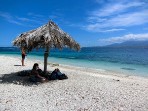 Smilon Island with white sand