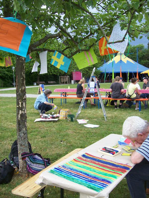 Aktion Fahnen im Park  -  klick auf´s Bild