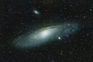 Andromeda galaksija M31 @ 420mm
