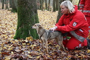 Alinas Schnuppertag als Rettungshund 2009