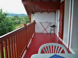 balcon terrasse avec étendoir