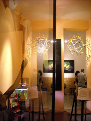 Entrada y sala de arriba